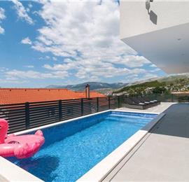 5 Bedroom villa with Pool and panoramic views near Split, Sleeps 10